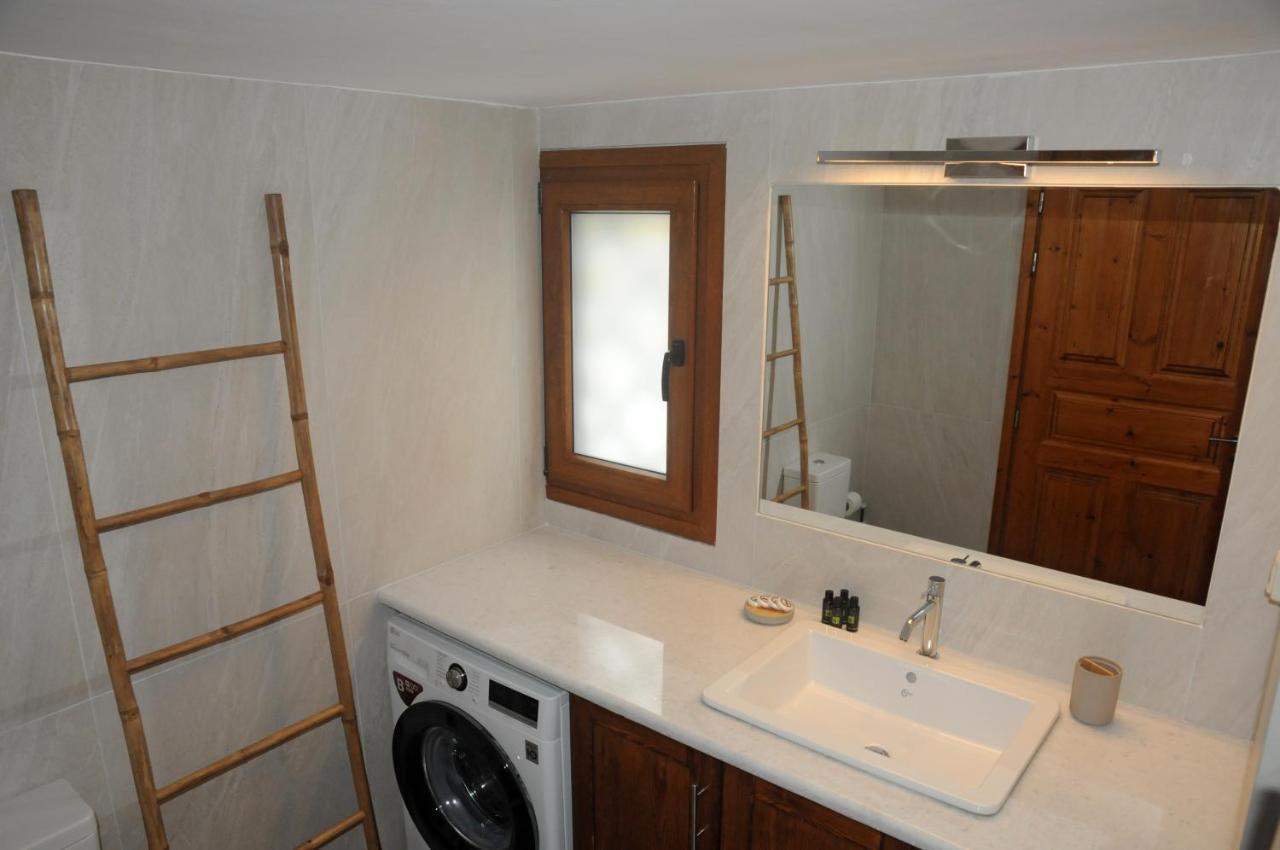 Komis Crown - Luxury Apartments Komi  Dış mekan fotoğraf